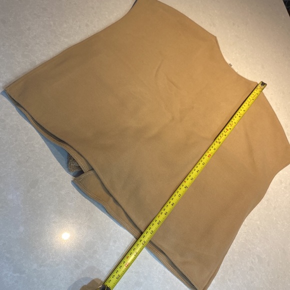 New Anthropologie Cropped Sweater Vest Tan One Size with tags ⭐️⭐️⭐️⭐️ - Picture 9 of 17